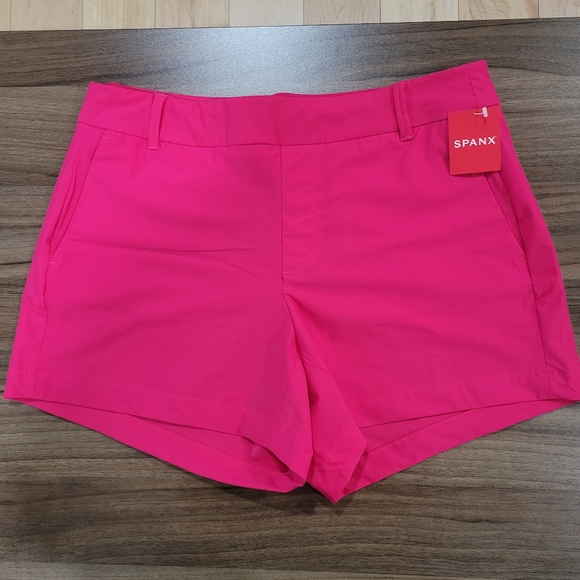 SPANX Pants - Spanx Women's Sunshine Mid-Rise Pull-on Shorts Hibiscus 4” Size M